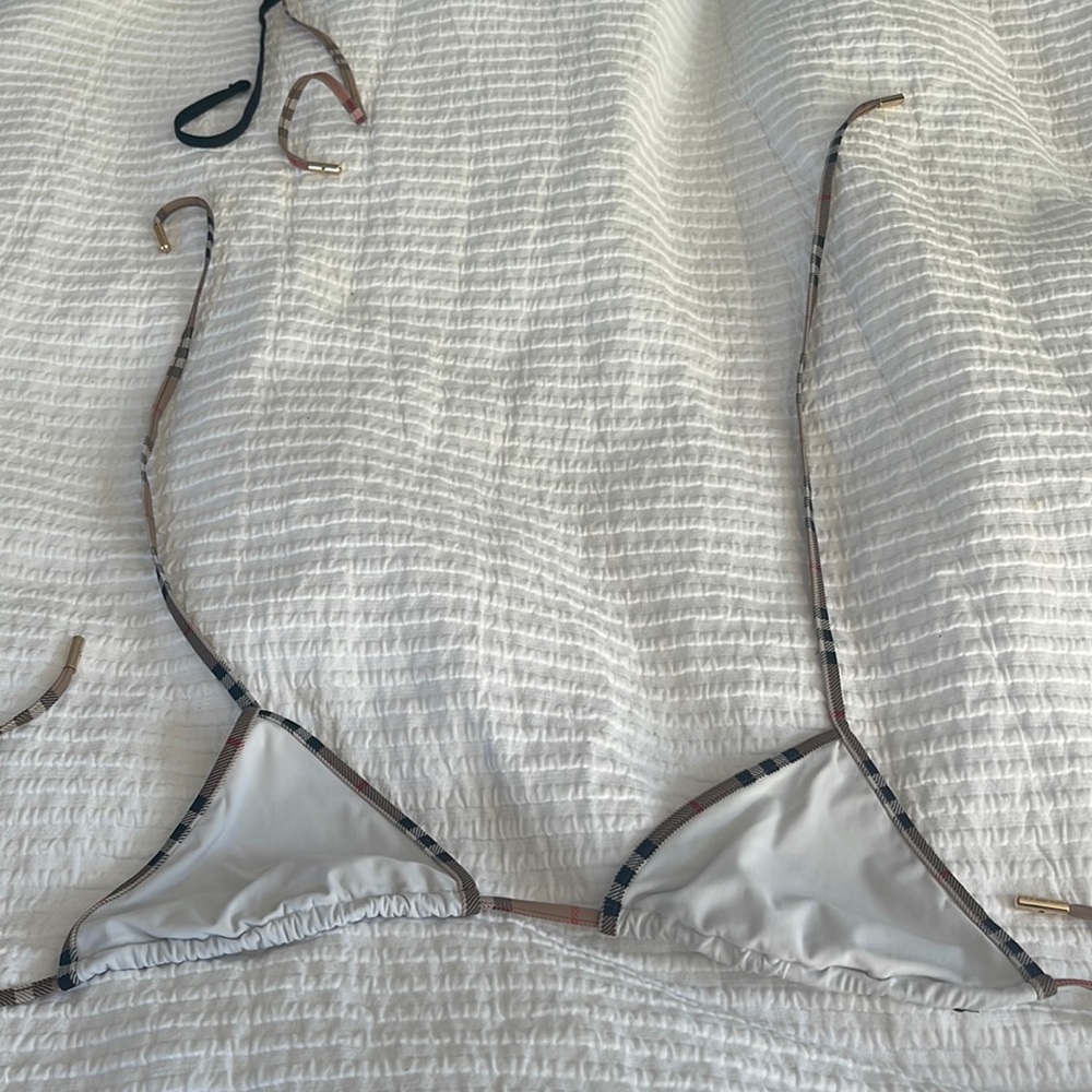 Authentic Burberry Mata Triangle Bikini Top - White - M - Top Only